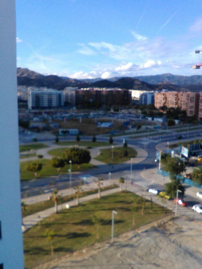 Апартаменты Apartamento Teatinos Малага Экстерьер фото