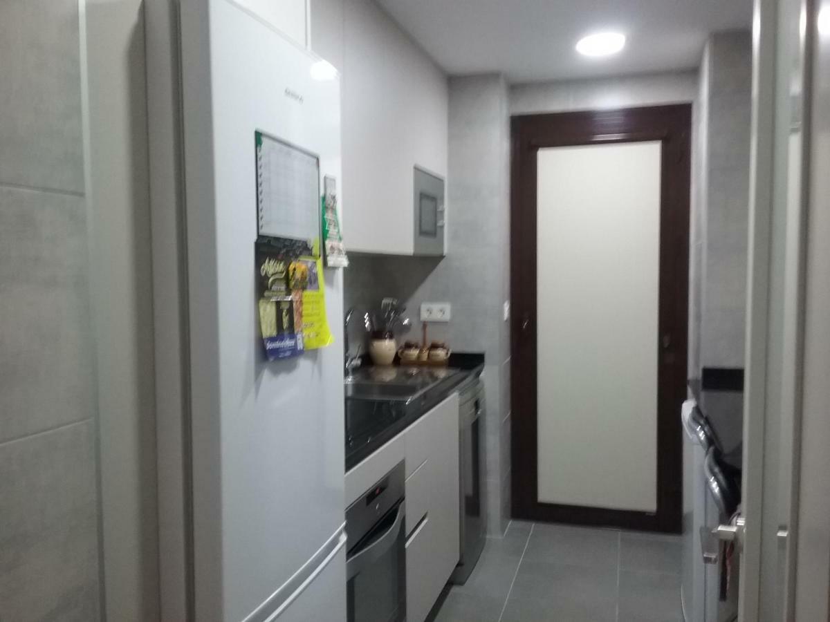 Апартаменты Apartamento Teatinos Малага Экстерьер фото
